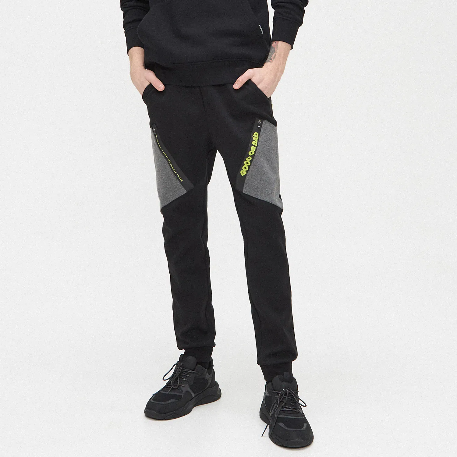 Cropp - Joggeri cu buzunare - Negru
