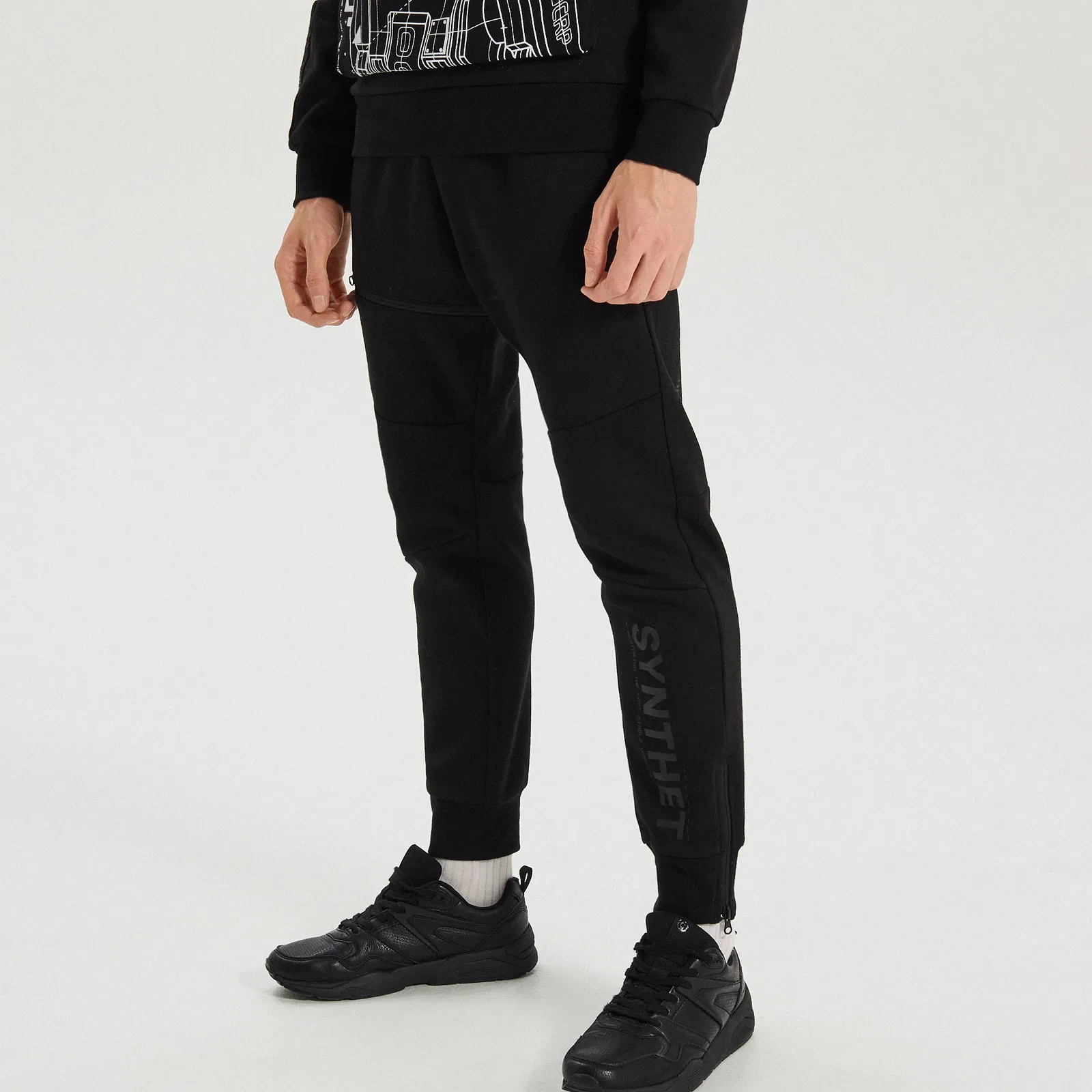 Cropp - Joggeri de trening cu imprimeu - Negru