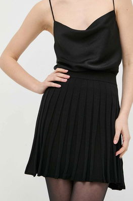 Silvian Heach Fusta Culoarea Negru, Mini, Drept Dama, Tricotaj, Casual