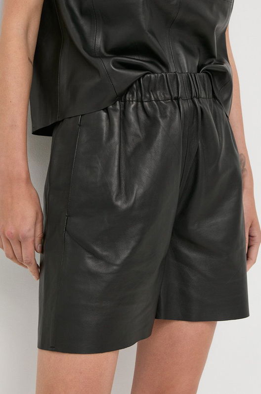 Notes Du Nord Pantaloni Scurti De Piele Femei, Culoarea Negru, Neted, High Waist