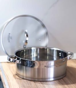 Cratita joasa din inox Bohmann, 28 x 10 cm, 6 litri, compatibila cu plita cu inductie, cu capac din sticla