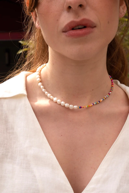 Colier perle naturale cu aur , colier aur la baza gatului, inchidere aur 14k, coliere din aur cu perle de cultura si mix cristale summer, colier pietre naturale