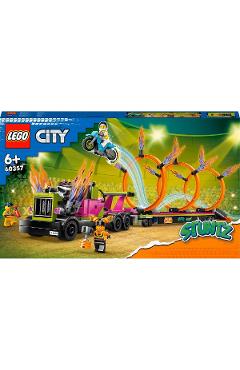 Lego City: Camion de cascadorie si provocarea cercurilor de foc