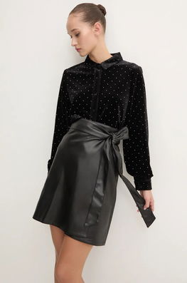 Never Fully Dressed Cămașă De Catifea Cristi Shirt Culoarea Negru, Cu Guler Clasic, Regular, NFDTO1433