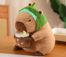 Jucarie de plus Capybara, cu caciula verde, 35 cm