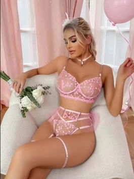 Lenjerie sexy din 4 piese,cu portjartier si choker, din dantela roz cu inimioare si lanturi argintii