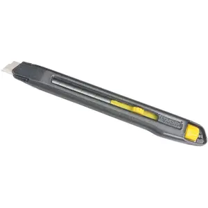 Cutter metalic Stanley 0-10-095, lame segmentate, 9mm