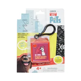 Breloc - figurina The Secret Life of Pets - Max vorbitor